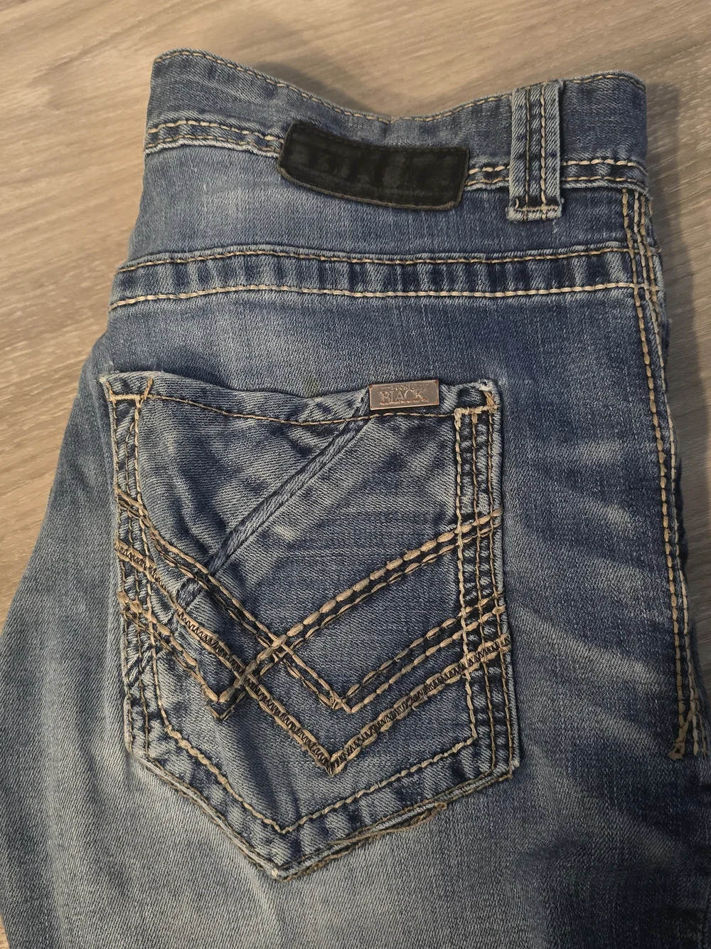 Buckle relaxed straight